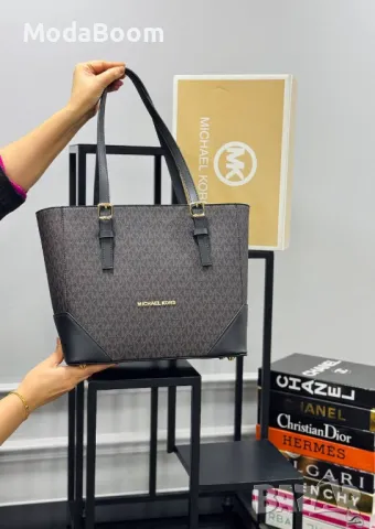 Michael Kors дамски чанти Различни цветове , снимка 4 - Чанти - 48588315