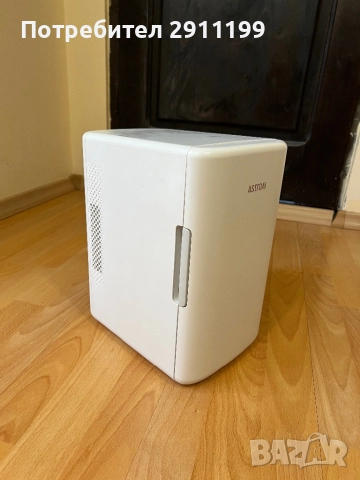 Мини хладилник AstroAI на 12V, снимка 2 - Хладилници - 51785328
