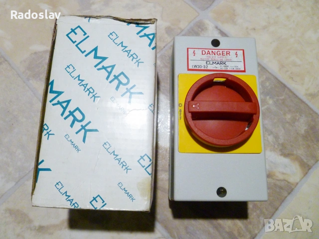 Пакетен прекъсвач ELMARK LW30-32 32А 3-Поз. с закл. в пком кутия - НОВ
