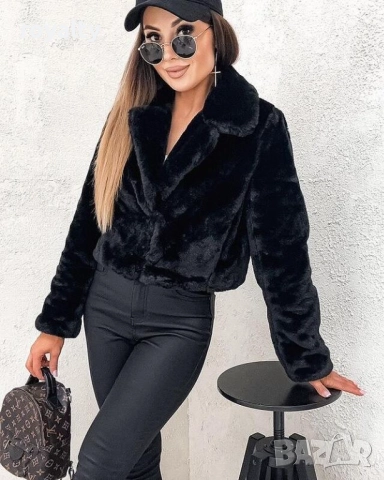 Пухено черно палто 