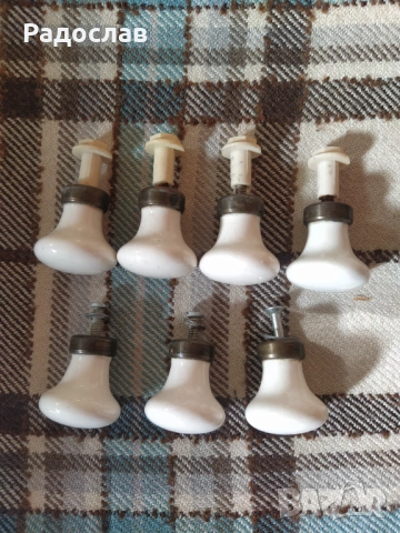 стари порцеланови дръжки за мебели , снимка 2 - Антикварни и старинни предмети - 54230136