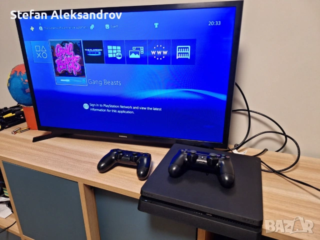 Playstation 4 slim + два оригинални контролера