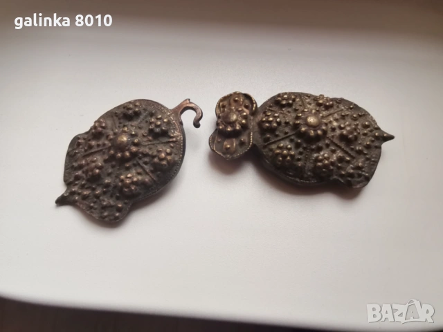 Стари бронзови пафти, снимка 2 - Антикварни и старинни предмети - 54150801