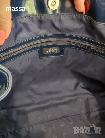 ARMANI JEANS оригинална чанта. Цена 80.00 лв., снимка 7 - Чанти - 50469537