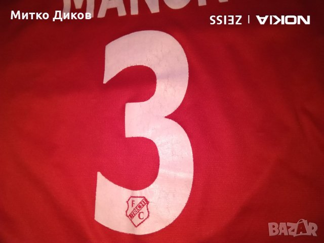 Утрехт Холандия футболна тениска с три подписа размер М, снимка 4 - Футбол - 31762215