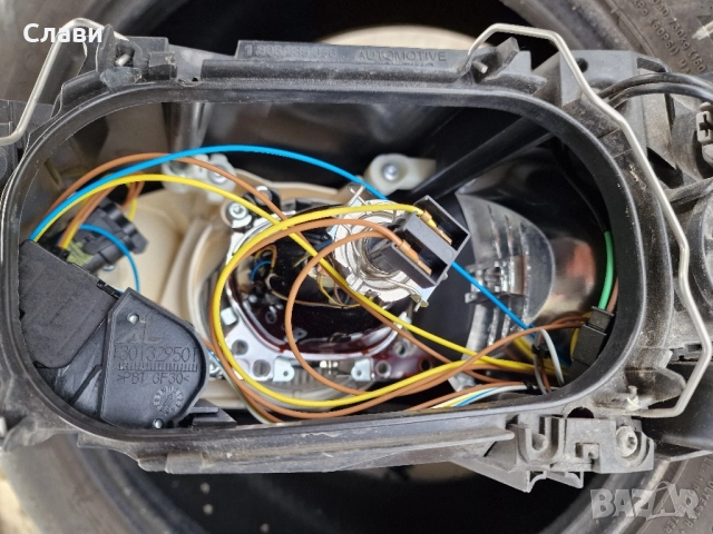 Десен фар Волво/Volvo V50/S40, снимка 5 - Части - 52311215