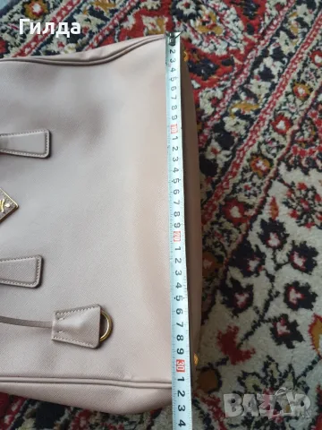 автентична чанта Prada, снимка 15 - Чанти - 56007497