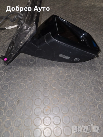 Дясно огледало за Mercedes GLS W166 , снимка 2 - Части - 52428612