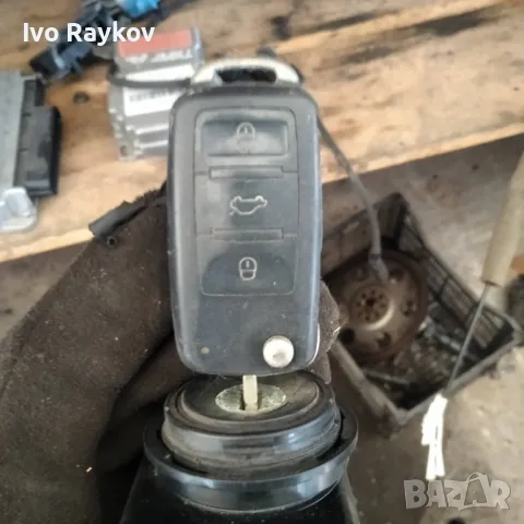 Контактен ключ и гълтач ,  VW Touareg 3.0 TDI 225 конски сили 3D0 905 865 E., снимка 4 - Части - 47778967