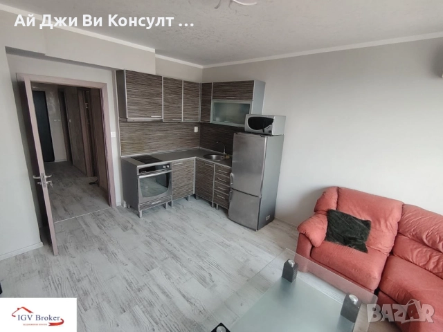 Тристаен апартамент в Люлин 9