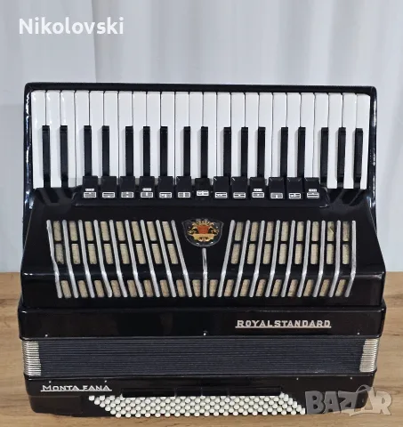 Акордеон Royalstandard Montefana, снимка 4 - Акордеони - 56160351