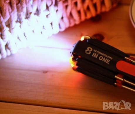 Мултифункционална отвертка 8 в 1 с LED фенер, снимка 2 - Отвертки - 31219485