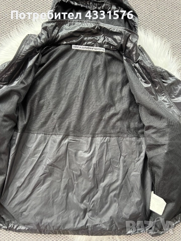 Черно найлоново яке  на Alexander Wang., снимка 4 - Якета - 52473084