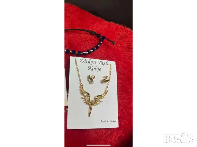 бижутерийни комплекти с парфюми, снимка 5 - Бижутерийни комплекти - 50438638