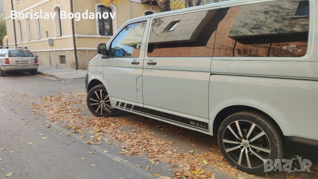Фолксваген Т5, снимка 5 - Бусове и автобуси - 52970804