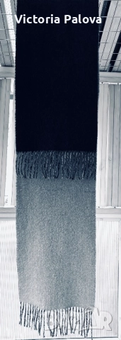 Елегантен вълнен двуцветен шал 