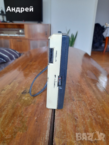 Старо радио,радиоприемник Кварц РП 306, снимка 2 - Антикварни и старинни предмети - 44640544