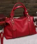 Стилна дамска чанта в червено, снимка 6