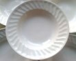 4 бели чинии