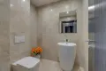 Продаваме Тристаен Апартамент В Лагера, снимка 6