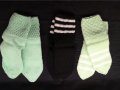 Ръчно плетени чорапи, снимка 1 - Антикварни и старинни предмети - 38086942