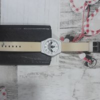 Часовник Adidas , снимка 2 - Дамски - 31364885