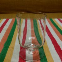 Стъклени чаши за ракия, снимка 1 - Чаши - 35172989