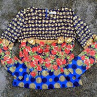 Разкошна Брандова Цветна Блуза С десен на Монети и Рози, снимка 1 - Блузи с дълъг ръкав и пуловери - 38369652