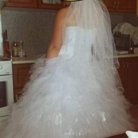Булчинска рокля с камъни, снимка 4 - Сватбени рокли - 31531472