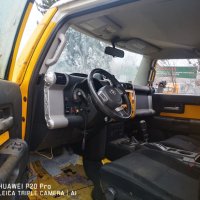 Toyota FJ Cruiser - ЗА ЧАСТИ, снимка 2 - Автомобили и джипове - 35046604