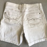 Бели къси дънкови панталони, снимка 12 - Къси панталони и бермуди - 37131370
