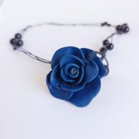 Колие Хрис роза ръчна изработка Полимерна глина , снимка 2 - Колиета, медальони, синджири - 31560501