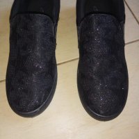 черни обувки с равна подметка 38-39 номер, снимка 5 - Дамски ежедневни обувки - 30132967
