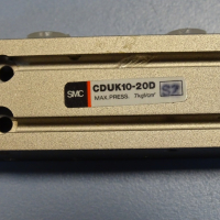 пневматичен цилиндър SMC CDUK10-20D + 2 сензора SMC D-97 indicator, снимка 3 - Резервни части за машини - 44601742