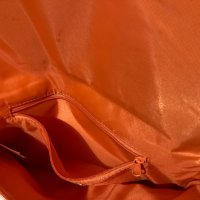 Дамска чанта H&M оранжева / Чанта клъч H&M/ оранжева чантичка H&M, еко кожа, златиста закопчалка, снимка 8 - Чанти - 38899896
