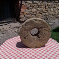 Старинно каменно точило от дялан камък #5, снимка 3 - Антикварни и старинни предмети - 29659141