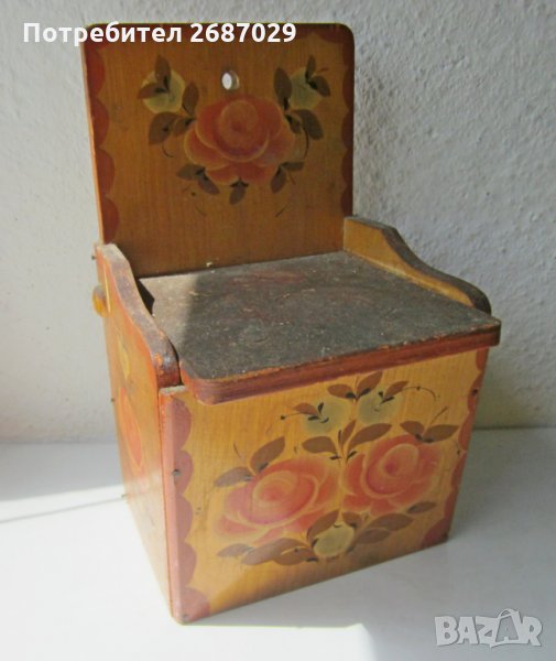 Дървена стара кутия за стена с капак, рисувана, снимка 1