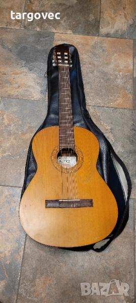 класическа китара с калъф, снимка 1