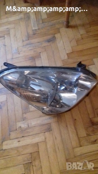 Фар за тойота корола версо 2007г., снимка 1