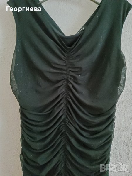 Черен топ с V-образно деколте, снимка 1