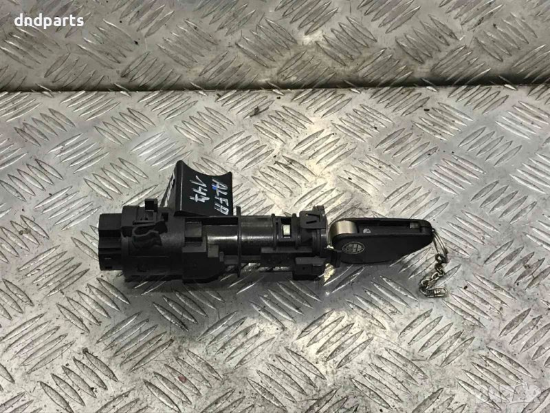 Контактен ключ Alfa Romeo 147,2000г., снимка 1