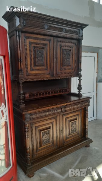 Ловен Шкаф с Дърворезба внос от Германия , снимка 1