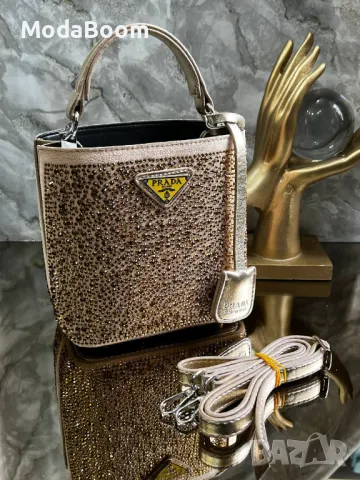 Prad🅰️ дамски чанти Различни цветове , снимка 4 - Чанти - 48932632