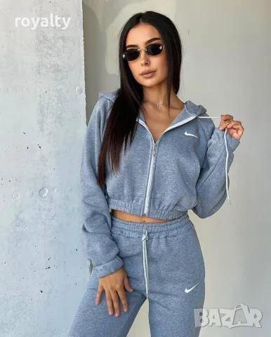 Nike дамски спортен екип , снимка 2 - Спортни екипи - 49943109