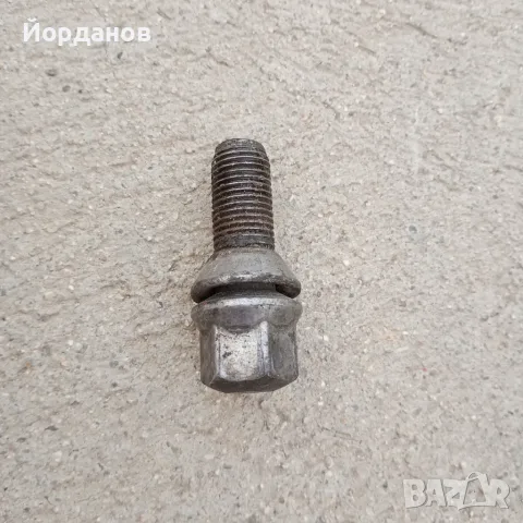 Комплект болтове за алуминиеви джанти от Renault Espace 4, снимка 2 - Части - 55840289