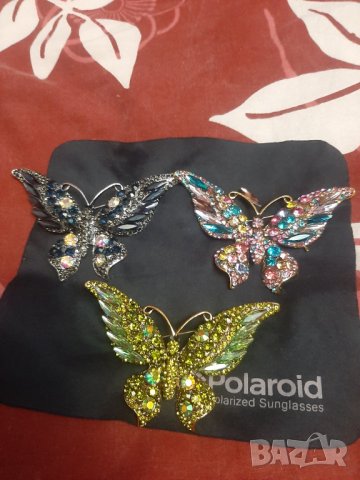 Красиви големи брошки "Пеперуда"с блестящи камъчета , снимка 7 - Колиета, медальони, синджири - 35390501