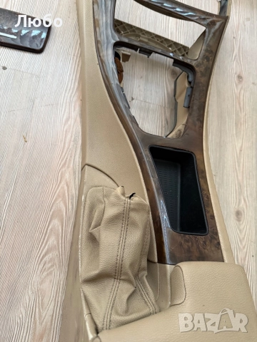 Кожени кори е подлакътник за BMW e90 / e91, снимка 3 - Части - 52334879