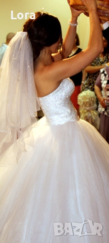 Сватбена рокля с корсет от мъниста и цялата в брукат, снимка 4 - Рокли - 52741483