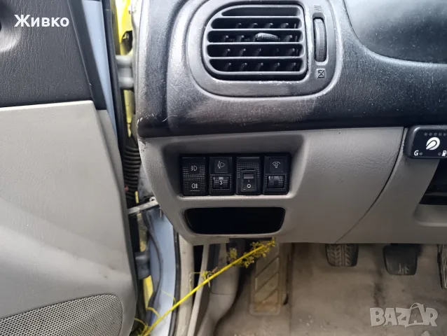 Мазда 323F на части , снимка 8 - Автомобили и джипове - 56548387