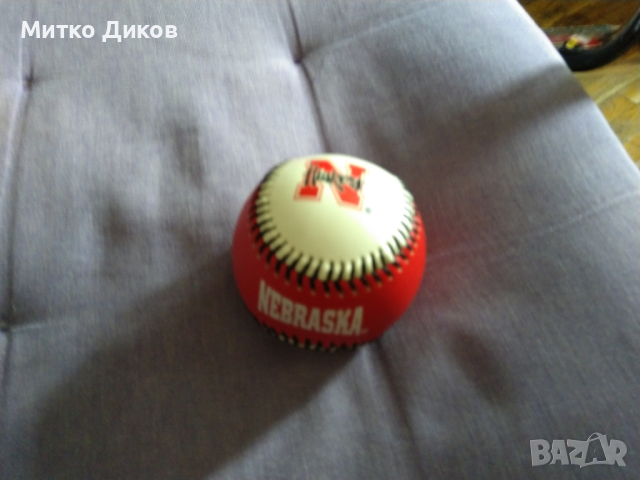 Huskers Nebraska baseball ball бейзболна топка отлична маркова